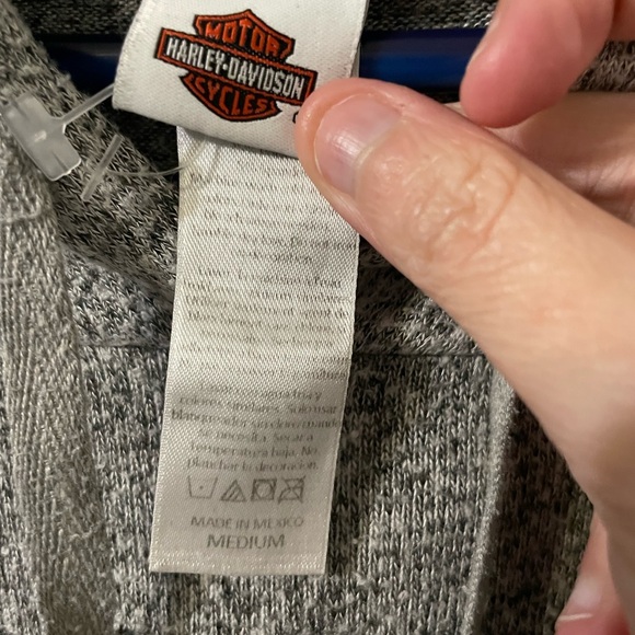 Harley-Davidson Gray, black wording, pullover, hooded, long sleeve, medium, EUC - Picture 3 of 3